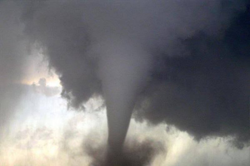 Tornado arranca pedazos de casas en Chiapas (VIDEO)