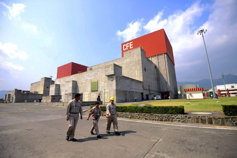 CFE estudia construir 4 reactores nucleares en México 