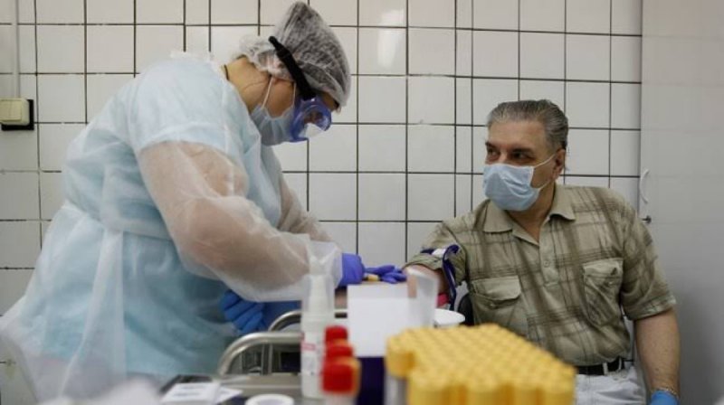 Reino Unido comienza a ver la luz, APLICARÁ 10 mil dosis de VACUNA contra CORONAVIRUS