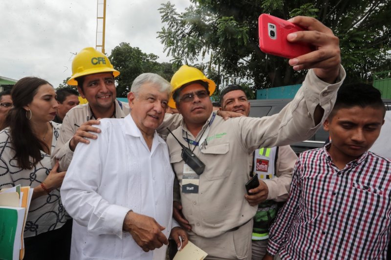 #NoEstásSolo: Ciudadanos, empresarios, chairos y fifís respaldan a AMLO ante ataques de Trump