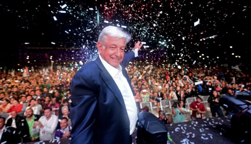 El Presidente evalúa festejar un año de su triunfo con un #AmloFest