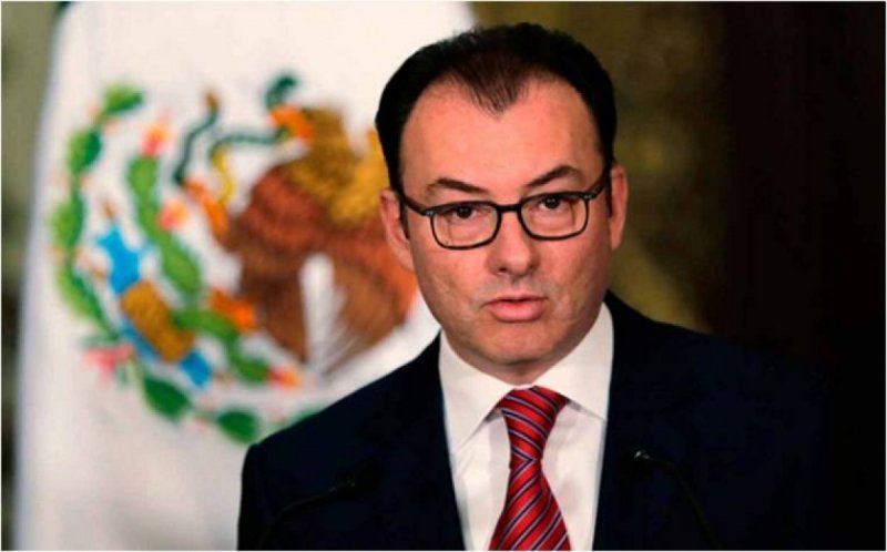 Indigna el derroche de Videgaray en la SHCP: restaurantes, circos, a Six Flags y otros lujos