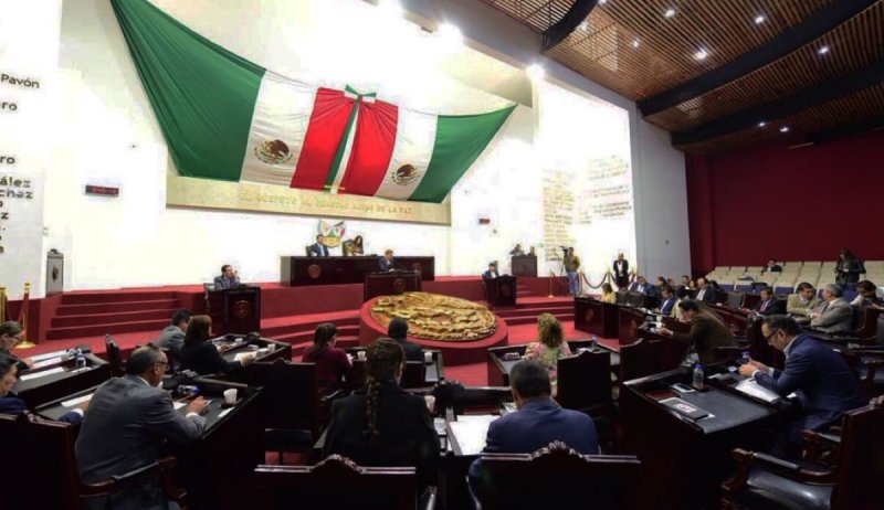 Con apoyo de Morena, Congreso de Hidalgo rechaza legalizar el aborto.