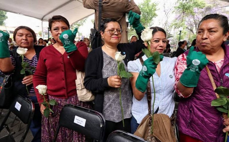 En gobierno de AMLO, trabajadoras del hogar deberán ganar más de dos salarios mínimos.