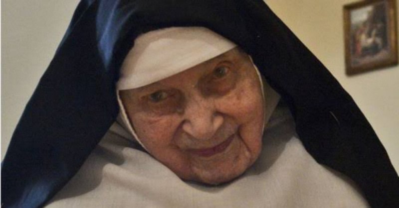 ¿Es verdad que una monja vendió su virginidad para conseguir recursos para Notre Dame?y