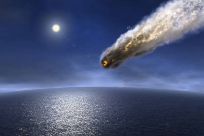 Meteoro con intensidad 10 veces la bomba de Hiroshima cae en Mar de Bering. 