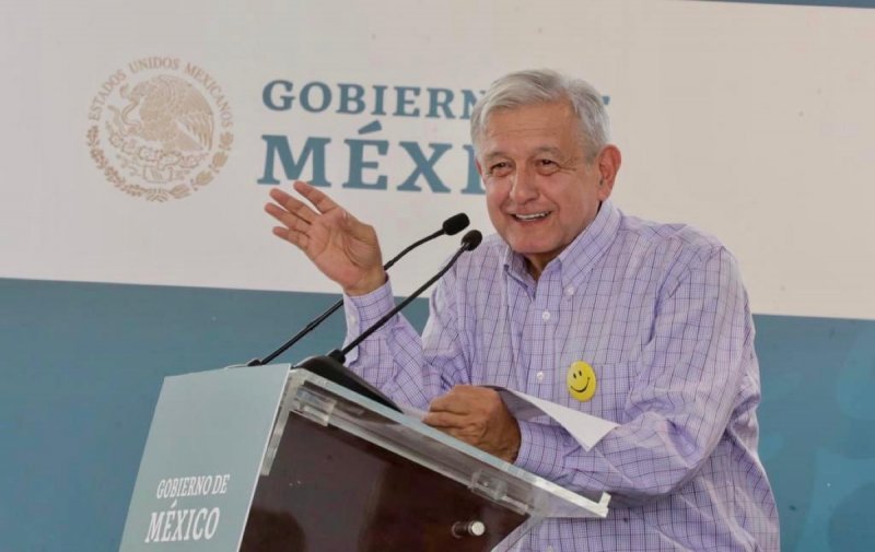 AMLO dice que la oposición “se porta muy bien”, solo difunden Fake News. 