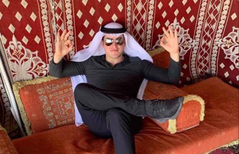 Indigna viaje de lujo de Senador a Qatar