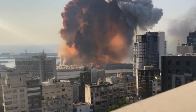 VIDEO: Cámara lenta y en alta resolución, video muestra claramente la explosión en Beirut y