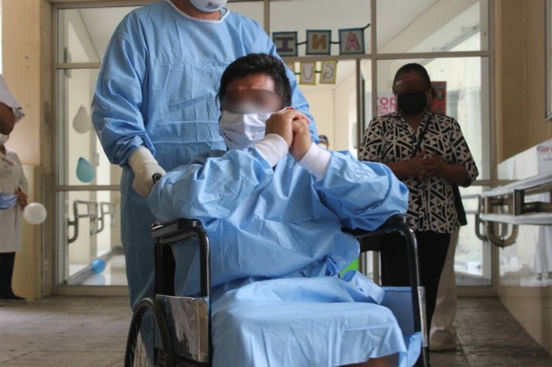 “Paciente guerrero” vence al Covid-19, a pesar de sangrado pulmonar e insuficiencia renal