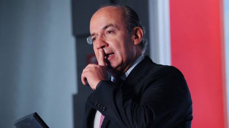 Felipe Calderón quiere convertirse en diputado para frenar desde la cámara a AMLO.
