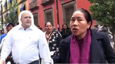 “Es un culero, le quita el agua a los campesinos”, agrede a LeBaron al salir de Palacio Nacion