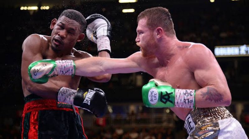 Estos son los mejores memes de la pelea entre Canelo y Jacobs. y