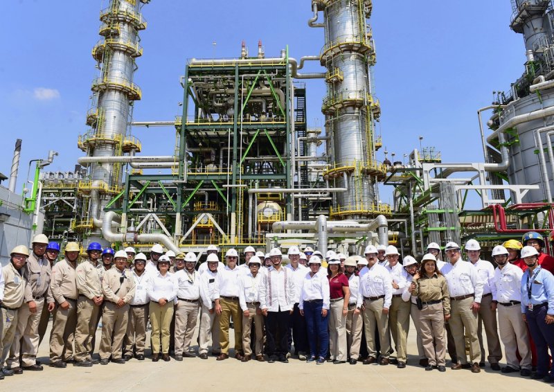 En solo 9 meses la 4T de AMLO aumentó 61% la producción de gasolina en nuestras refinerías