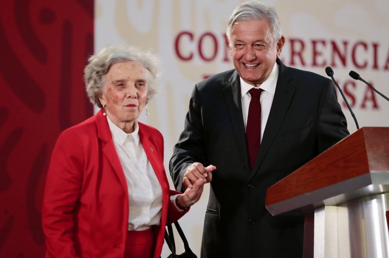 Entregan el premio “Corazón de Niña 2019” a Elena Poniatowska 