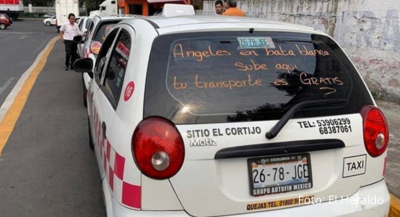 ¡Héroes! Taxistas de Tlalnepantla dan servicio gratis a enfermeras y doctores 