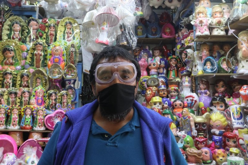 La CURVA de contagios BAJARÍA si fuera OBLIGATORIO el CUBREBOCAS: Premio Nobel