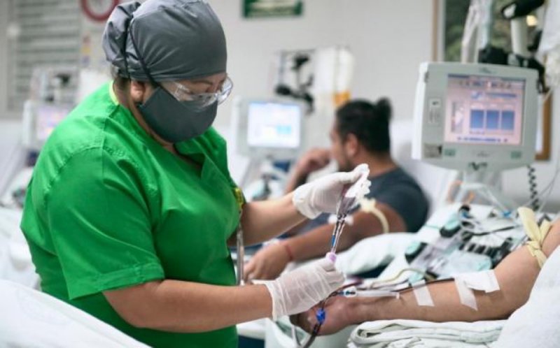 IMSS hace llamado masivo a pacientes recuperados de Covid-19 para donar plasma 