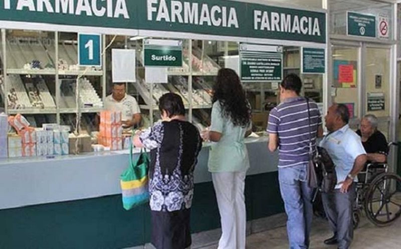 AMLO propone destinar 100 mil millones de pesos para comprar MEDICAMENTOS en 2021