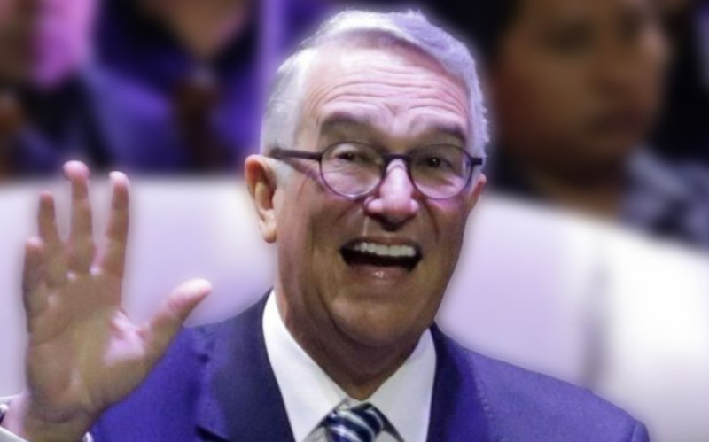 publicaciones/Salinas Pliego propone que quienes reciben apoyos del gobierno NO VOTEN 