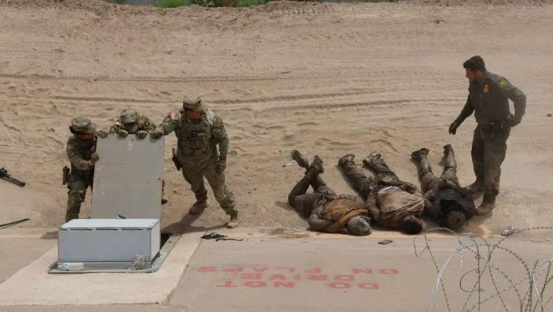 publicaciones/Inmigrantes en EU deberán registrarse en sistema militar; medida no garantiza estatus legal