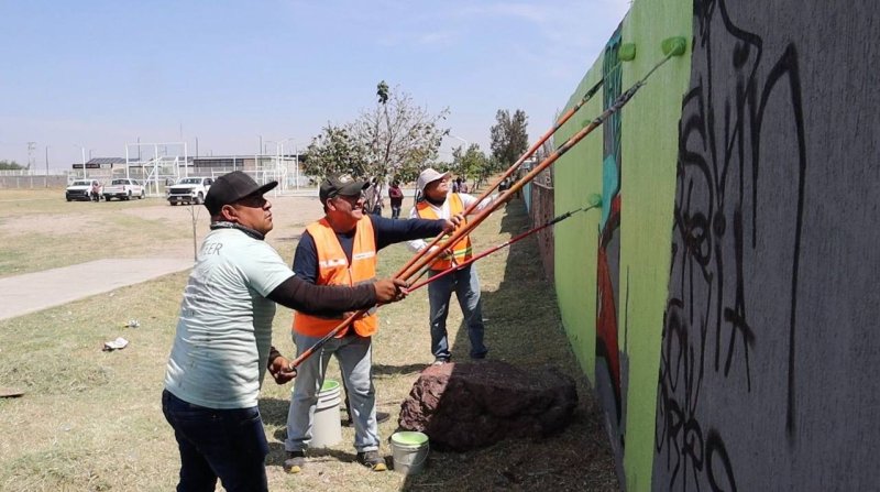 Vecinos y funcionarios de Tlajo suman esfuerzos por Los Agaves 