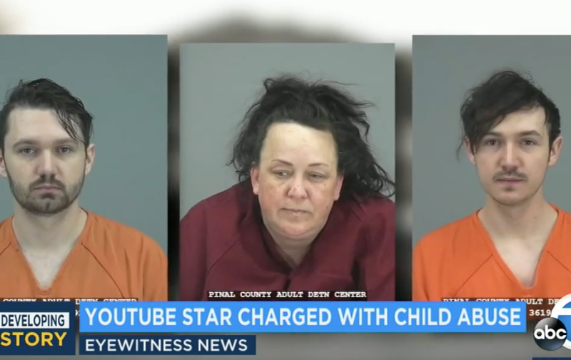 Acusan a una madre adoptiva de obligar a sus hijos a actuar en Youtube.