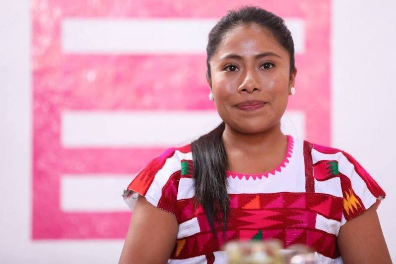 Portal de transparencia de AMLO revela cuanto gana Yalitza como maestra.