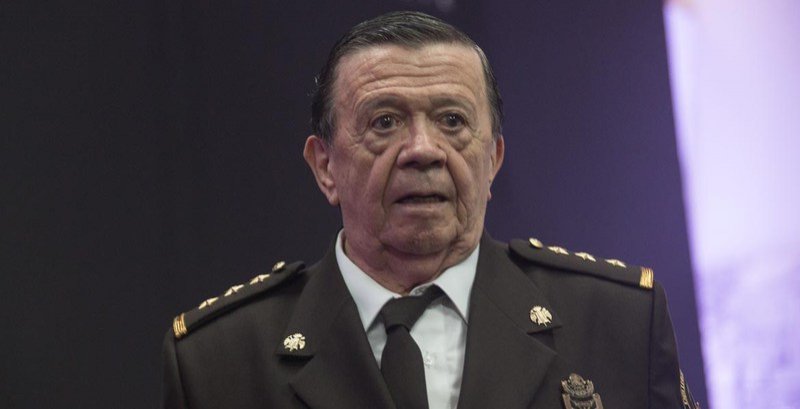 Chabelo se ausenta en presentación de película por cirugía de emergencia