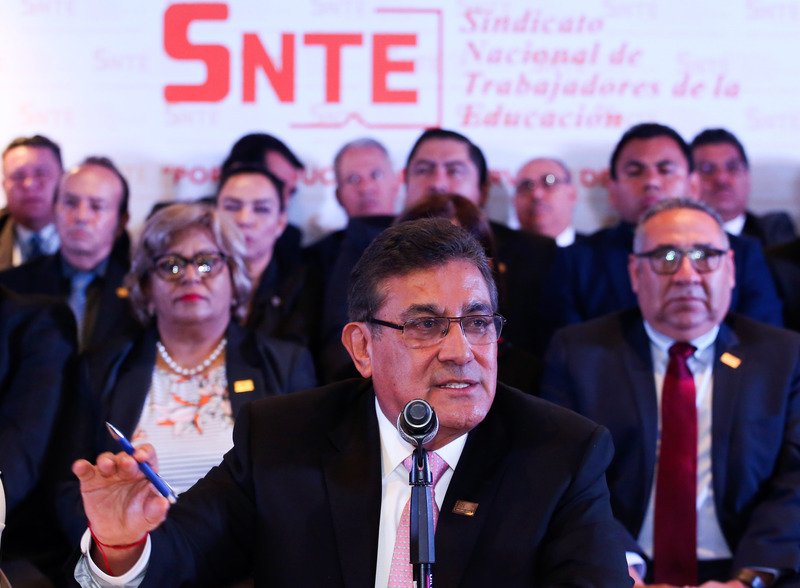 SNTE celebra Reforma Laboral de AMLO