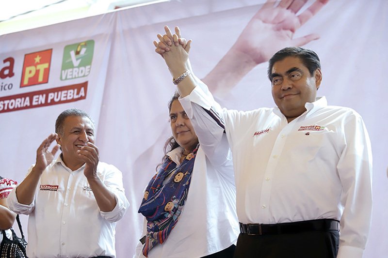 Miguel Barbosa aventaja con más de 30 puntos en elección de Puebla