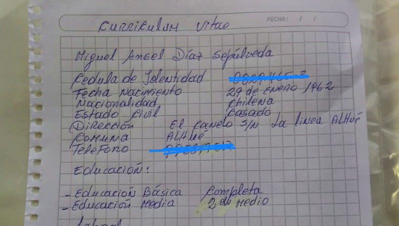 Mujer le hace curriculum a mano a su marido luego de quedar desempleado, conmovedor