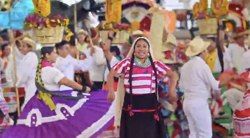 Yalitza Aparicio protagoniza spot de la Guelaguetza y causa furor en las redes.