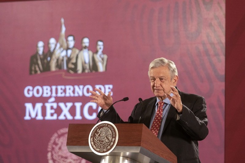 Hacían negocios con el gobierno los 36 columnistas que recibieron dinero de EPN: AMLO