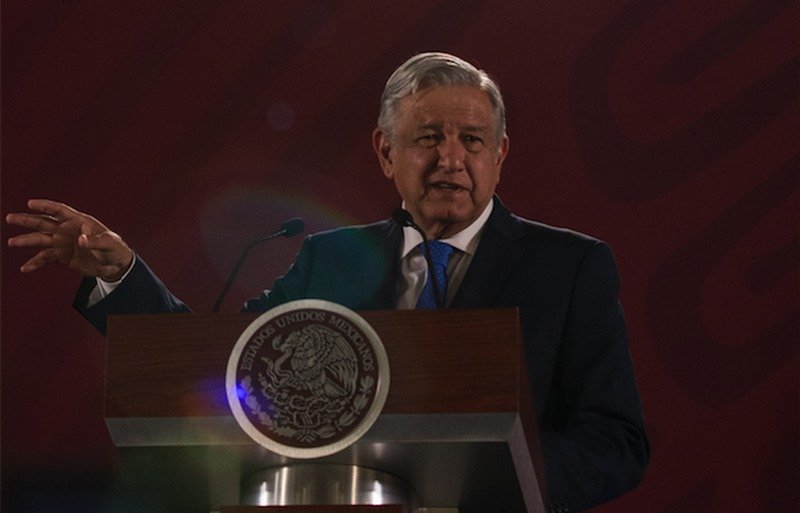 Yo no voy a permitir “huachicoleo” en medicinas, papel ni en nada: advierte AMLO