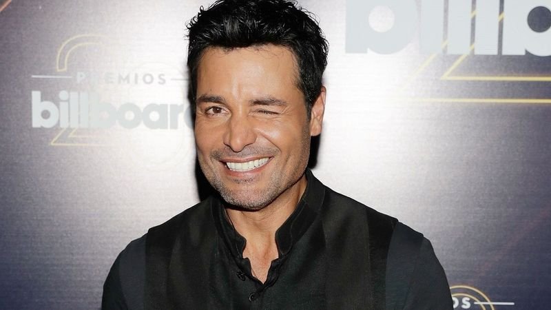 Chayanne contesta mensajes de sus 