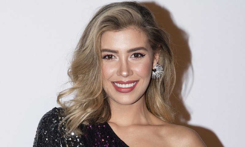 Michelle Salas se festejó en Los Cabos luciendo su cuerpazo en bikini