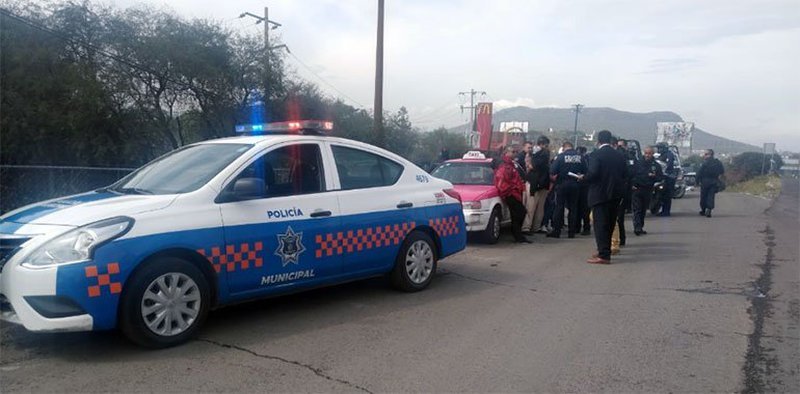 Detienen a menores que asaltaron a taxista y transeúnte.