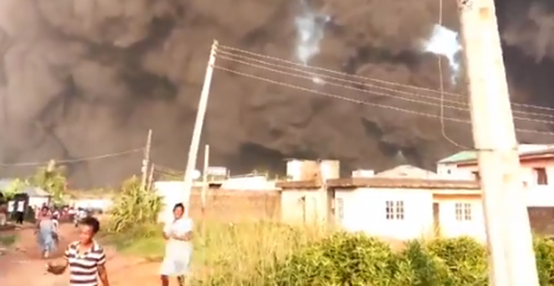 Padrecito confunde agua bendita con gasolina y ocasiona una fuerte explosión