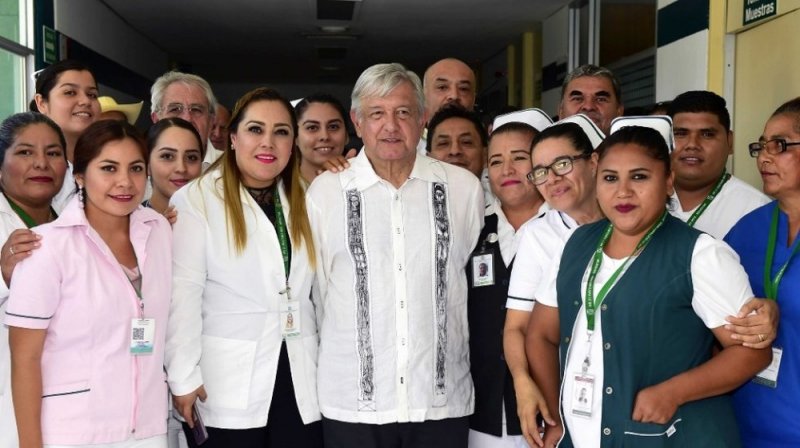 La mayoría de mexicanos recibió con entusiasmo al Insabi, revela encuesta.