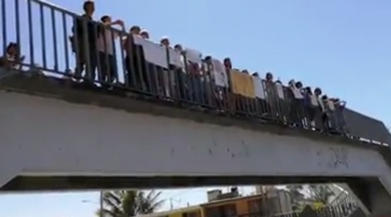 Estudiantes de la Universidad de Guadalajara se manifiestan para exigir seguridad