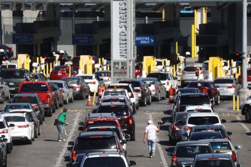 Cierre de frontera afectará solo a turismo recreativo: Ebrardy