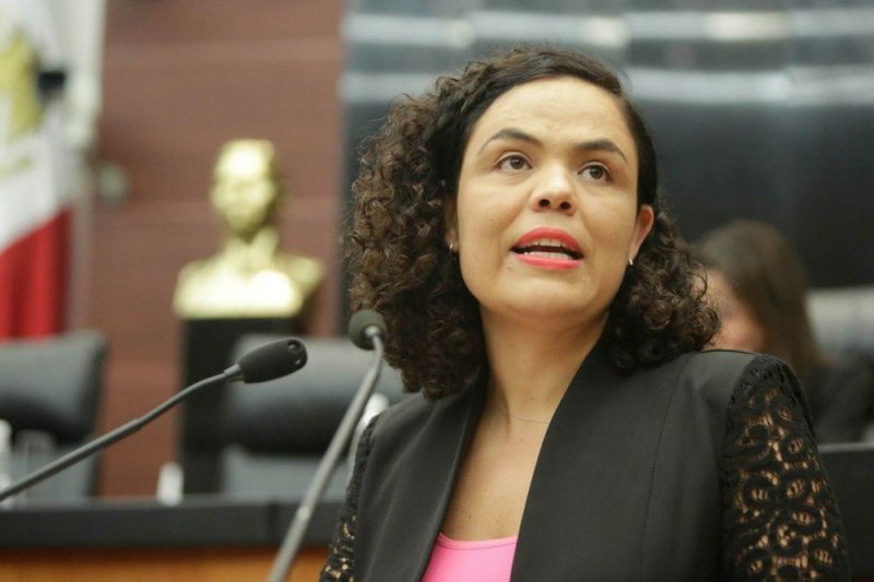 Por denunciar a AMLO ante la OMS y ONU usuarios tunden a Mariana González