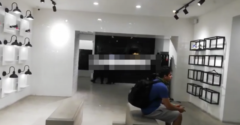 Saqueadores de tienda deportiva entran a robar y solo se llevan tenis izquierdos 