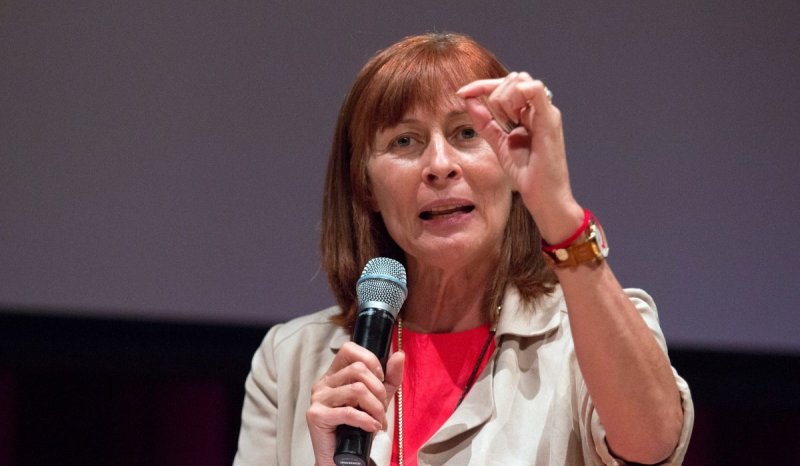 Tatiana Clouthier pide a partidos que donen parte de su presupuesto para mitigar la contingenciay