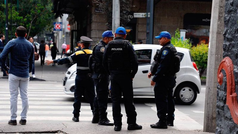 Policía hiere de muerte a ladrón; lo abandonan para atender al oficial 