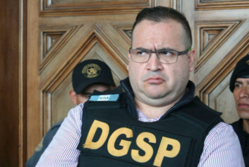 #ÚltimaHora Sentencian con 9 años de  cárcel a Javier Duarte