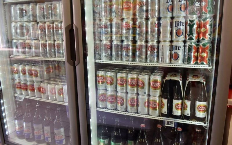 Para atender el Covid-19, Morena propone subir un peso de impuesto al tabaco, alcohol y refresco