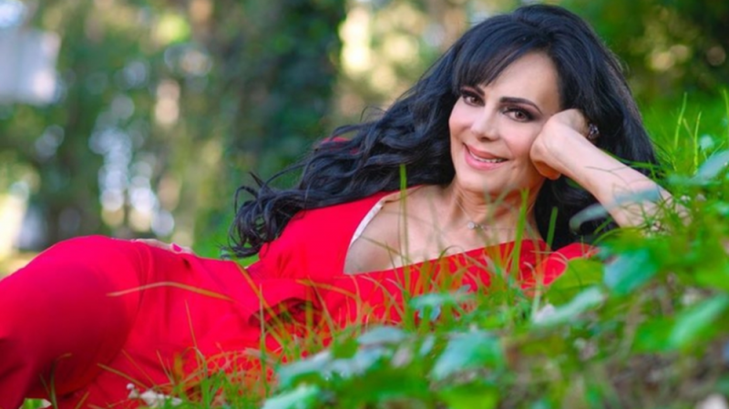 Maribel Guardia PRESUME abdomen de lavadero a sus 61 años