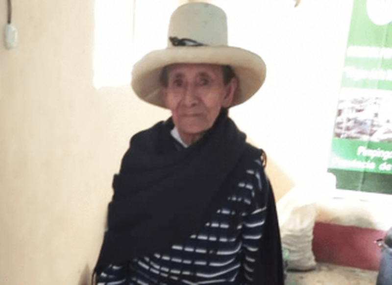 ABUELITA REGALA su cosecha a afectados por COVID-19; Se DISCULPA por no traer más 